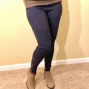 NWT Aluna Levi Pullon Navy Biker Style Jeggings Sz S/M fits Sz 2-8